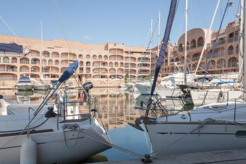 Résidence Pierre et Vacances Le Port in Hyeres, France