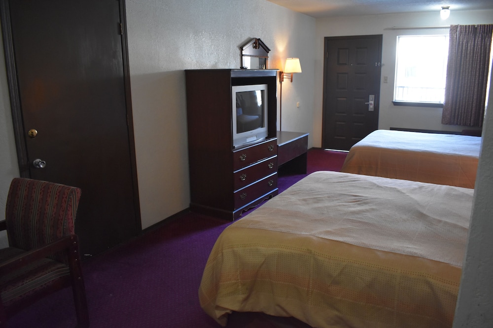 Meridian Inn Oklahoma City Airport - photo 19