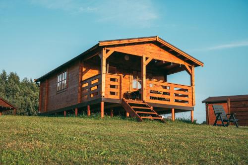 Šeimos Namelis Adomo Sodyboje prie ežero 35 km nuo Vilniaus šalia Dubingių in Unknown City, Lithuania