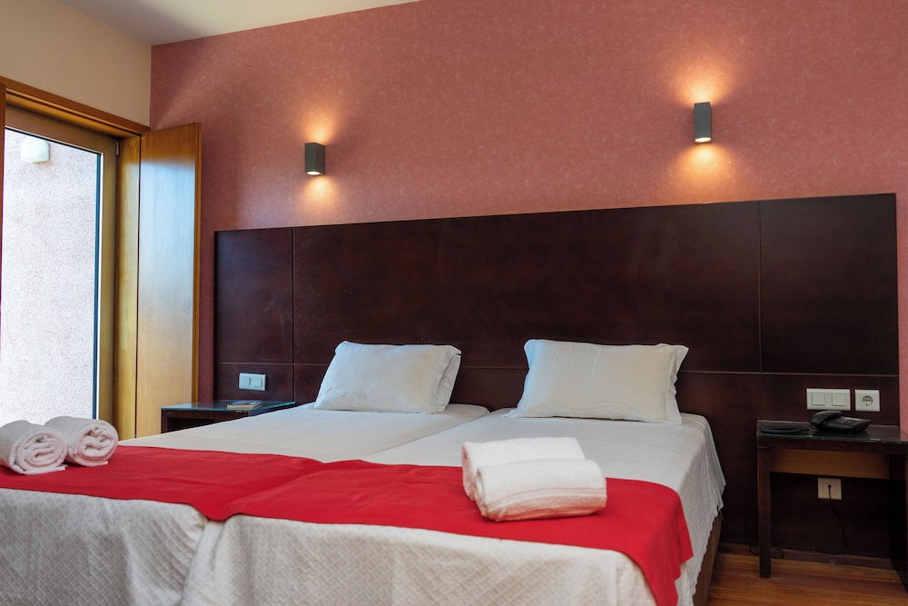 Flag Hotel Barcelos - carbon neutral hotel in Barcelos
