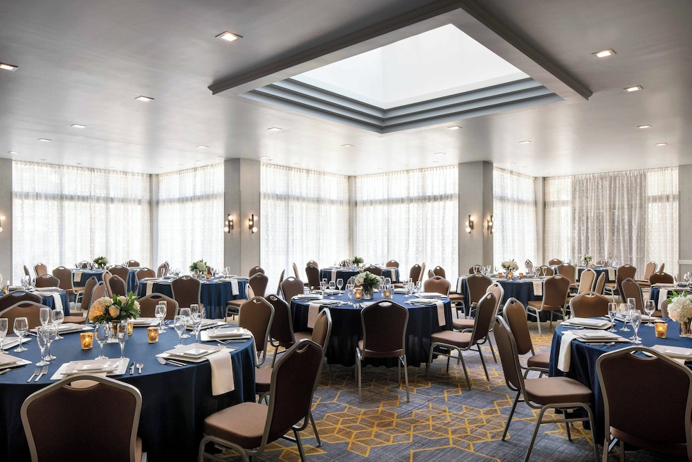 Visalia Marriott at the Convention Center - photo 43