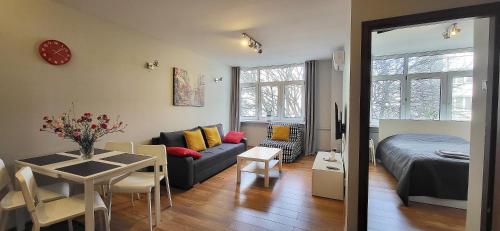 Vorto Apartament Warsaw Center — 4-Star Luxury Hotel in Warsaw, Poland