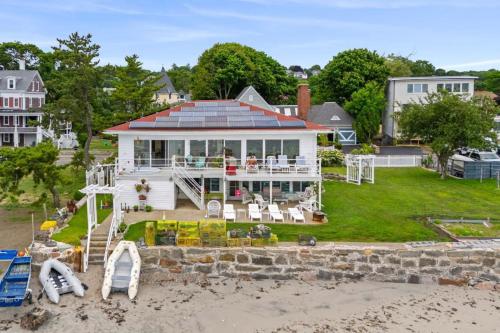 Coastal Charm Lobster Chato — Swampscott