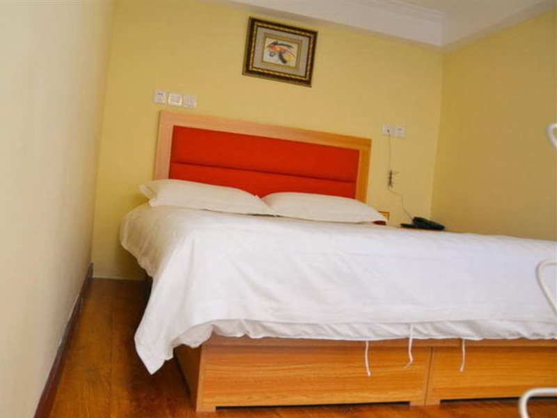 Pebble Motel — hotel in Chongwen