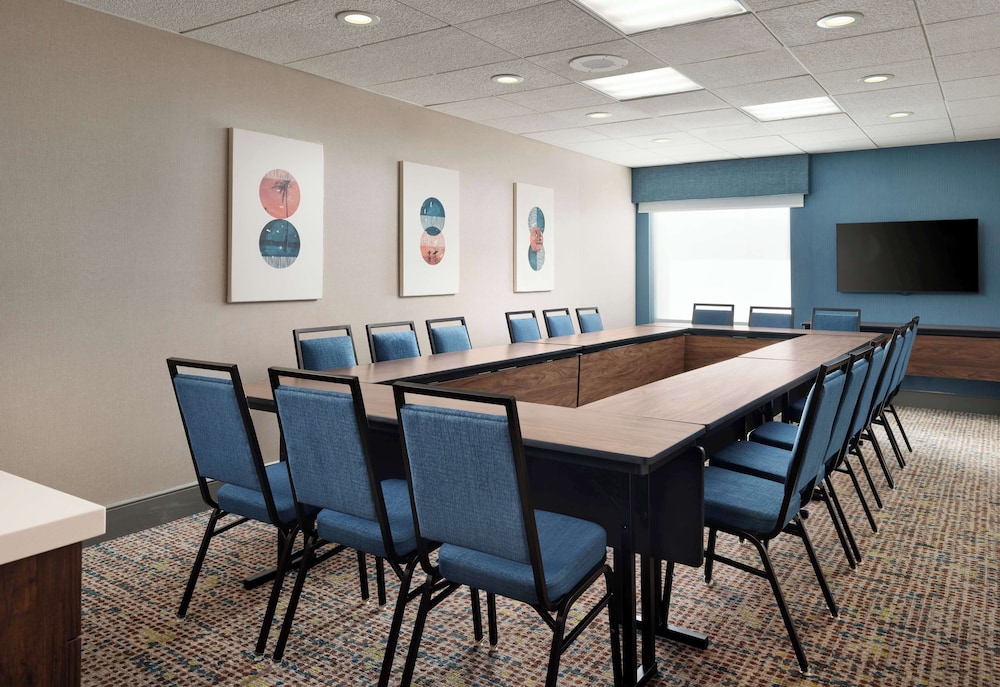 Hampton Inn San Diego Del Mar - photo 20