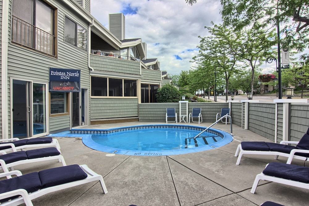 Pointes North Inn - photo 35