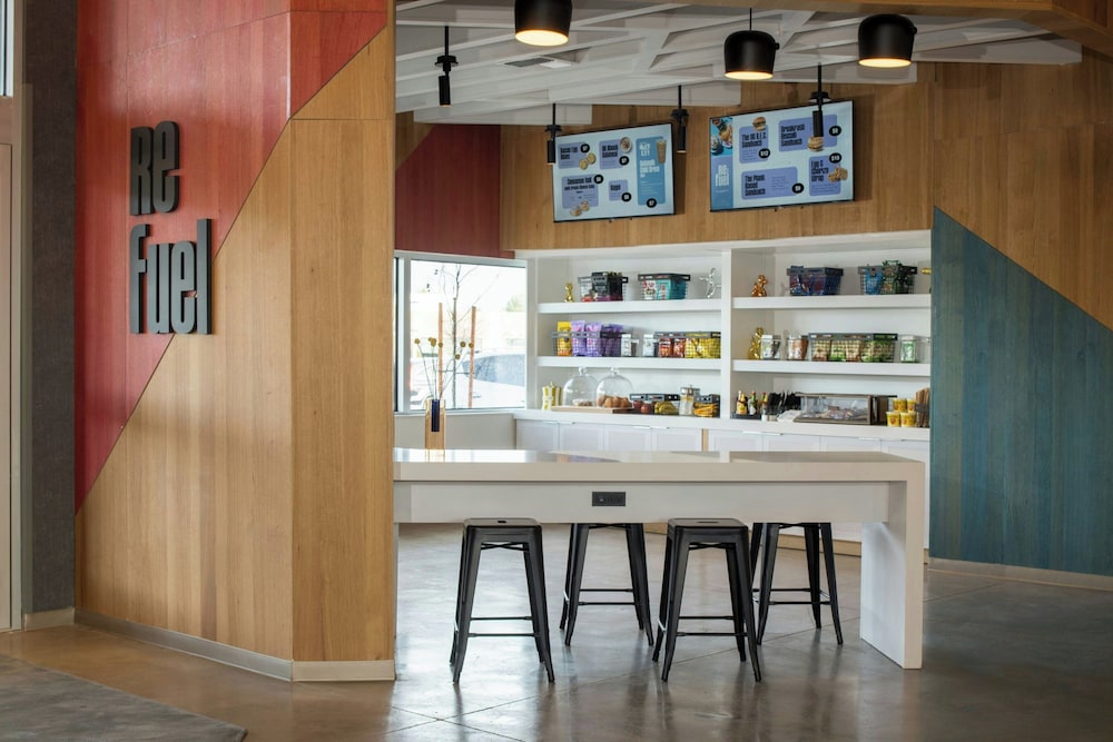 Aloft Sacramento Airport Natomas - photo 31