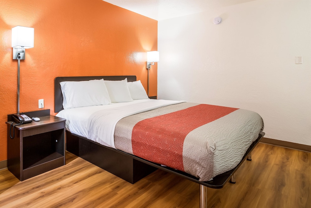 Motel 6 Houston North Spring - photo 29