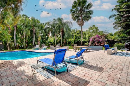 Breathtaking Pool Home and Backyard by Wilton Mnrs — 4-Star Luxury Hotel in Fort Lauderdale, United States