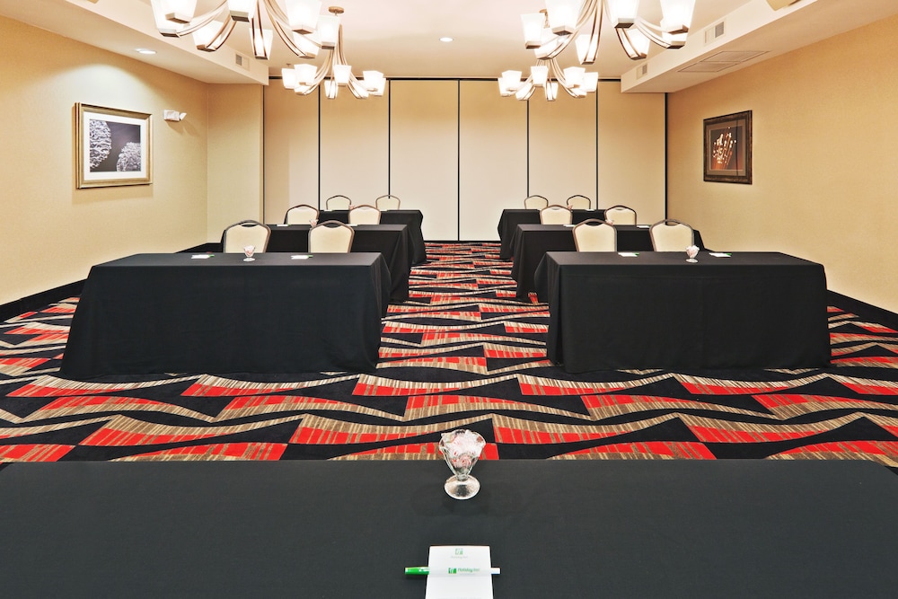 Holiday Inn Oklahoma City Airport by IHG - photo 32