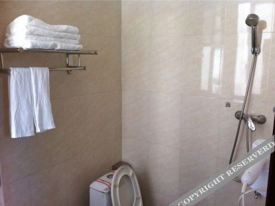 Shouning Baiyue Hotel in Aoyang, People's Republic of China