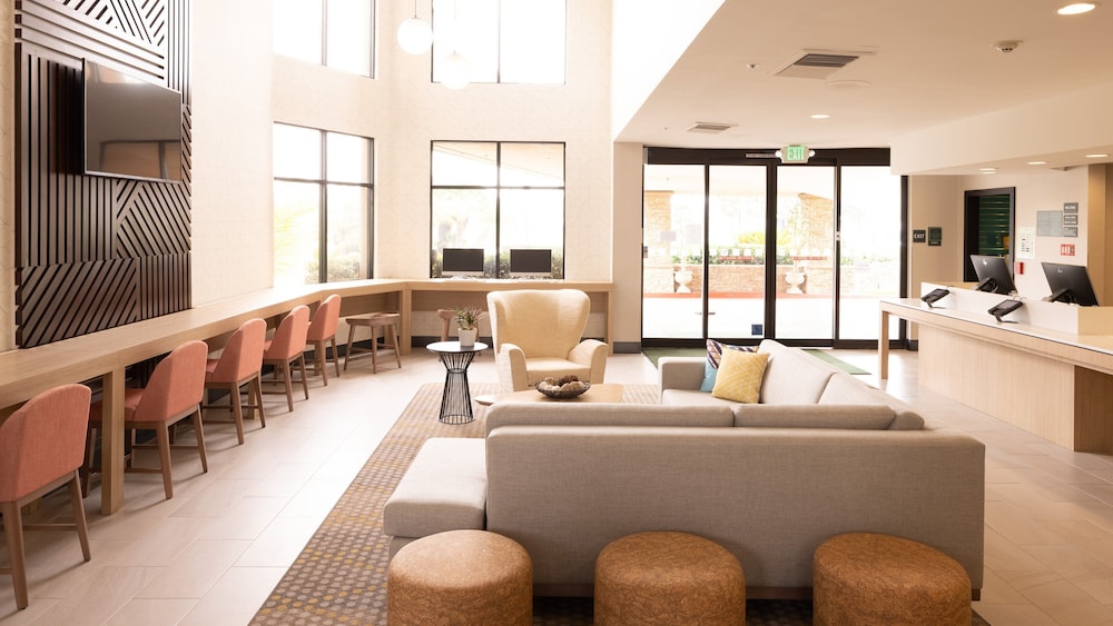 Holiday Inn Santa Ana Orange Co. Arpt by IHG - photo 6
