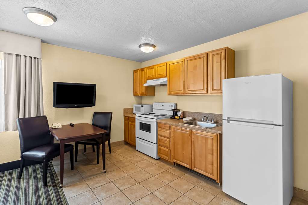 Quality Inn & Suites Vancouver Hazel Dell - photo 15