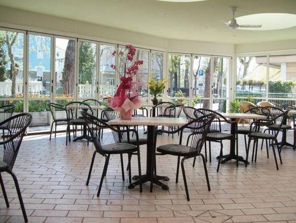 Hotel Laura — Cesenatico — photo 3