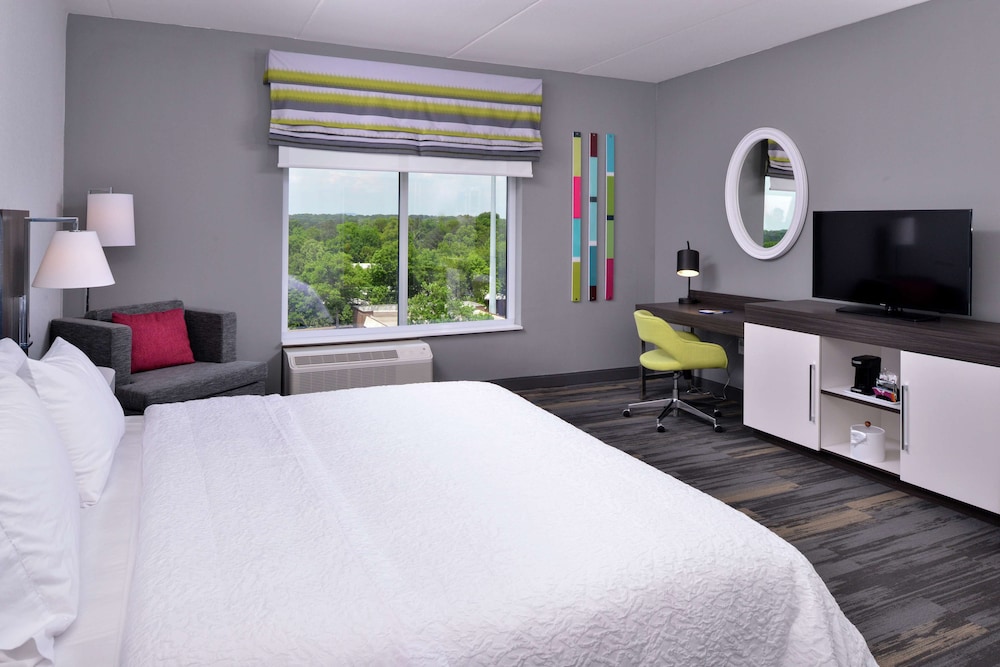 Hampton Inn & Suites Atlanta Marietta - photo 12