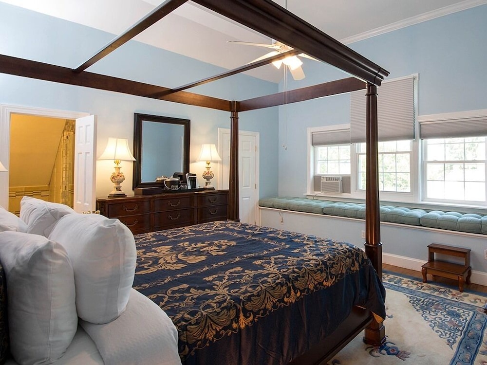 Kingsbay Mansion & Vacation Houses - photo 8