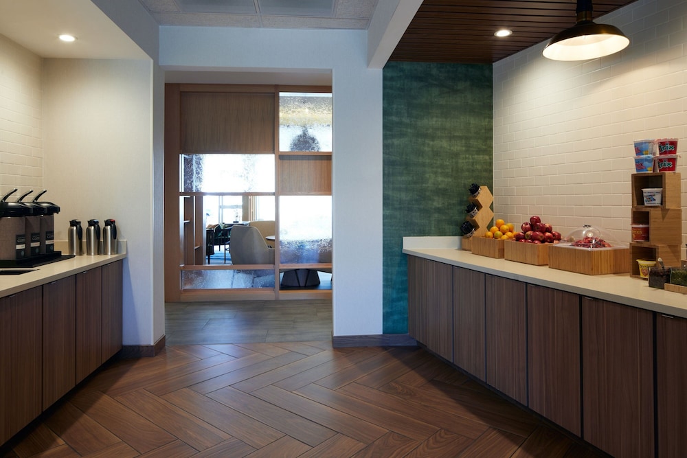 Fairfield Inn & Suites by Marriott Palmdale West - photo 31
