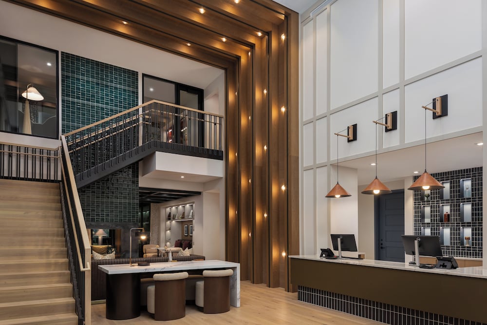 Denizen Hotel - photo 2