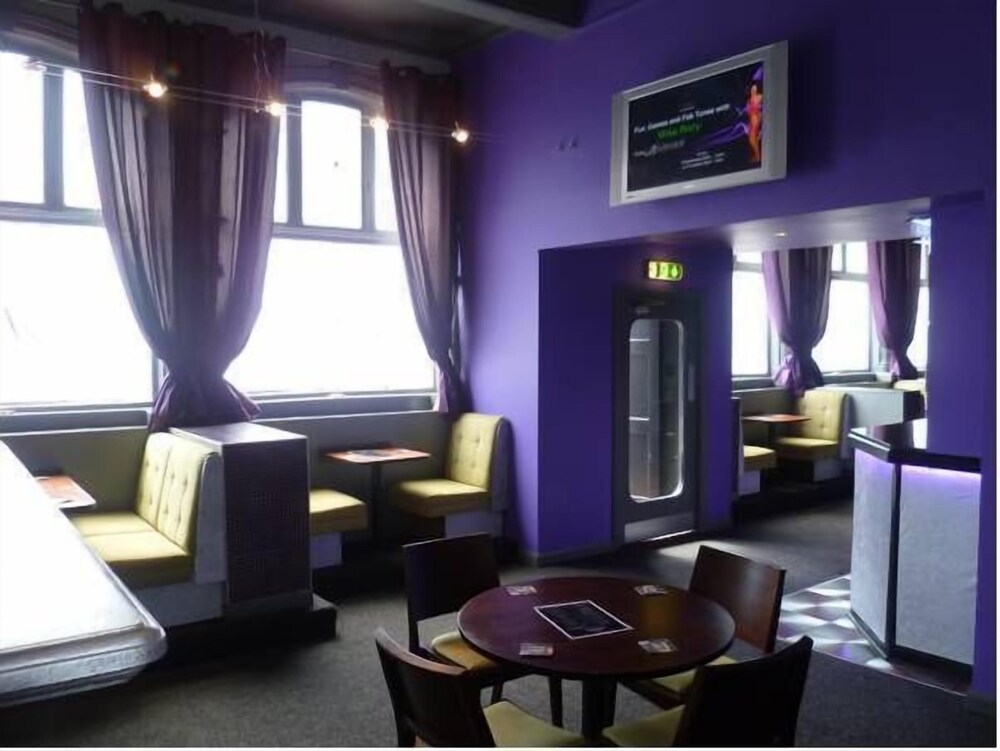 Manhattans - carbon neutral hotel in Wallsend