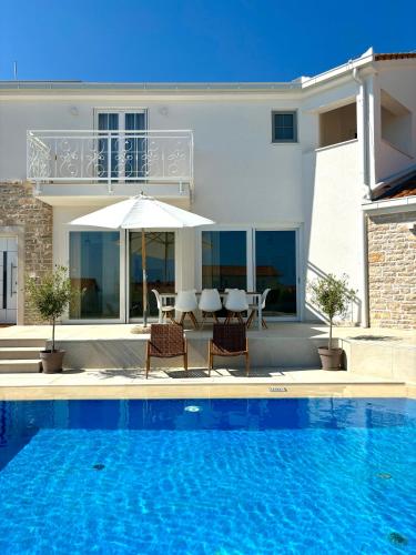 Luxury Villa Michelle — 4-Star Luxury Hotel in Orebic, Croatia