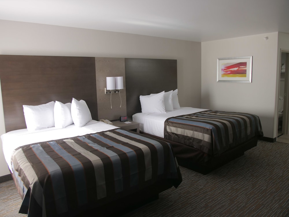 Wingate by Wyndham Louisville Fair and Expo - photo 15