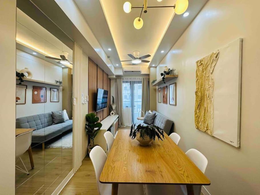Jeced Condotel at Spring Residences near Airport — 4-Star Luxury Hotel in Manila, Philippines