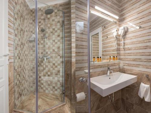 Marina Sands Bijou Boutique is an excellent choice for travelers visiting Obzor — 4-Star Luxury Hotel in Obzor, Bulgaria