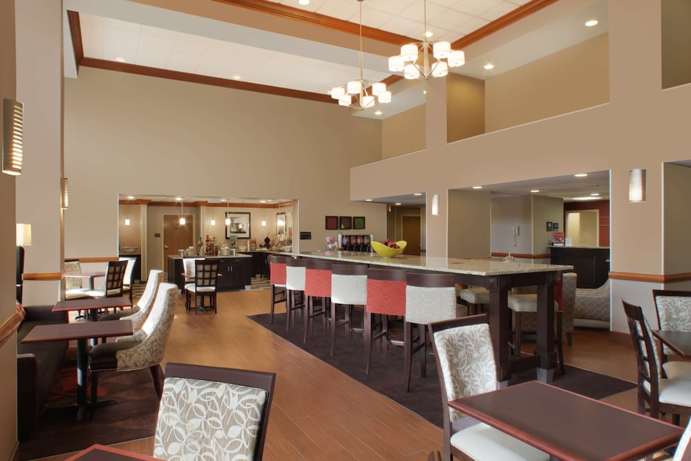 Hampton Inn & Suites Port St. Lucie West - photo 21