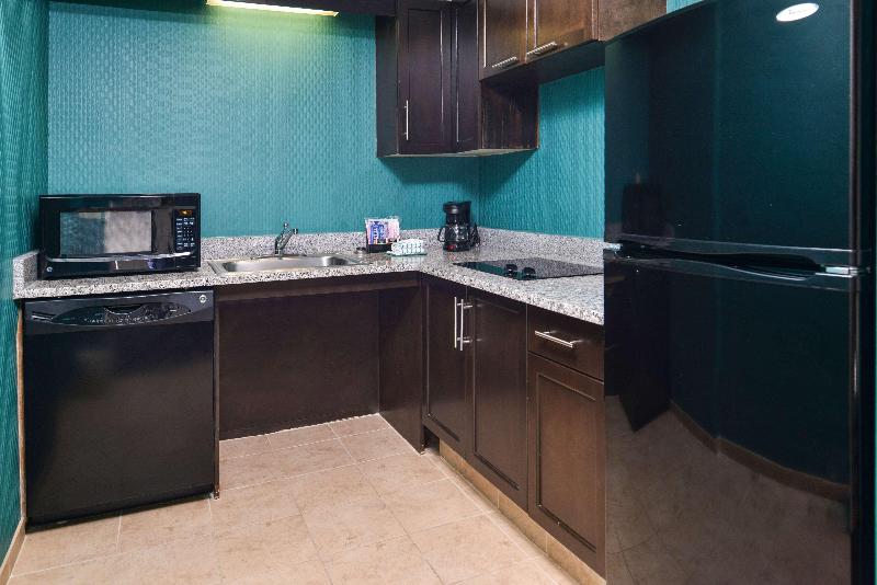 Hampton Inn & Suites Newport News - photo 89
