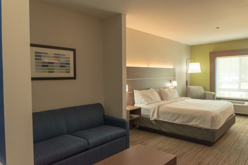 Holiday Inn Express Hotel & Suites Natchitoches by IHG - photo 13