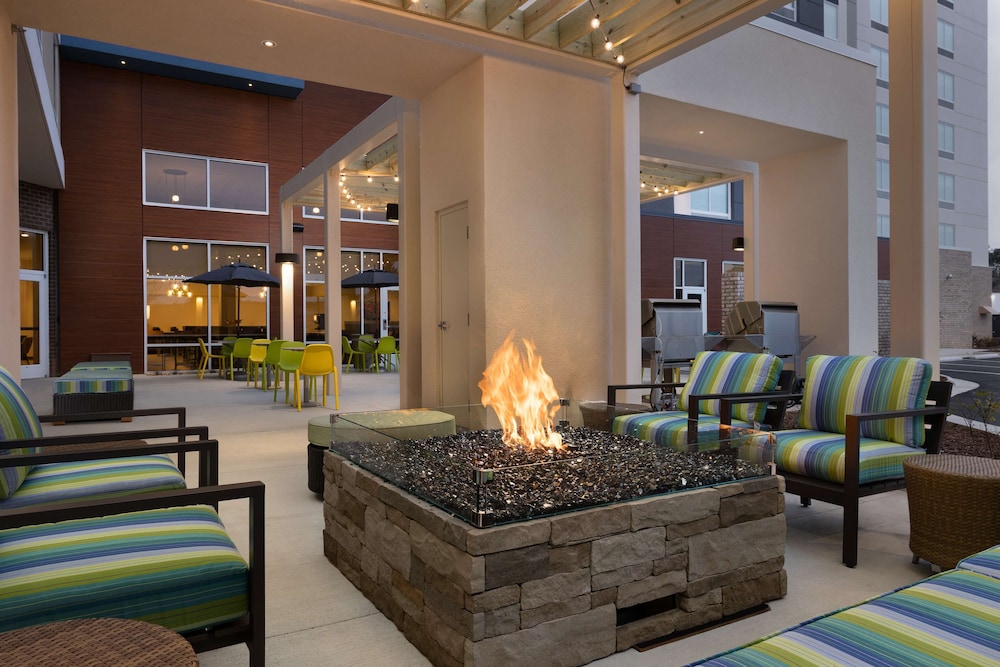 Hampton Inn & Suites Durham University Medical Center - photo 40