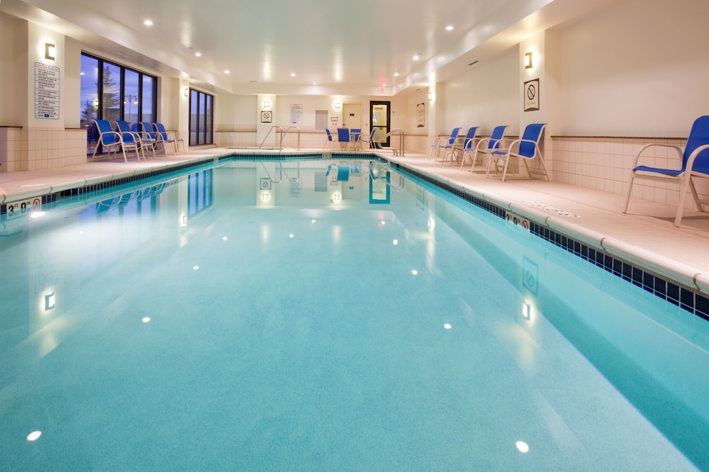 Staybridge Suites Milwaukee West Oconomowoc by IHG - photo 60