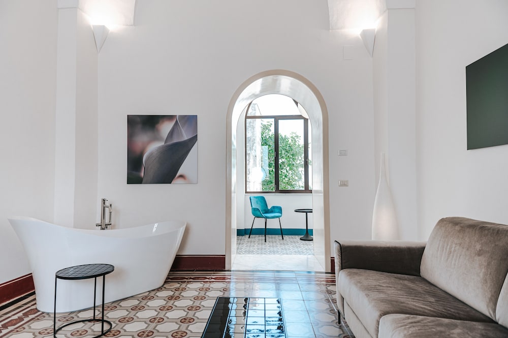 Palazzo Frangipane — 4-Star Luxury Hotel in Salve, Italy