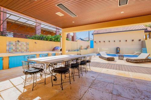 Palazzo Paradiso Mediterranean inspired Elegance — hotel in Maryville