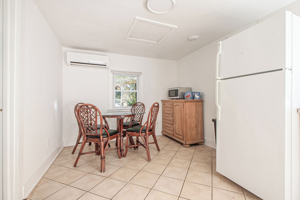 Hampton's Vacation Inn - photo 56