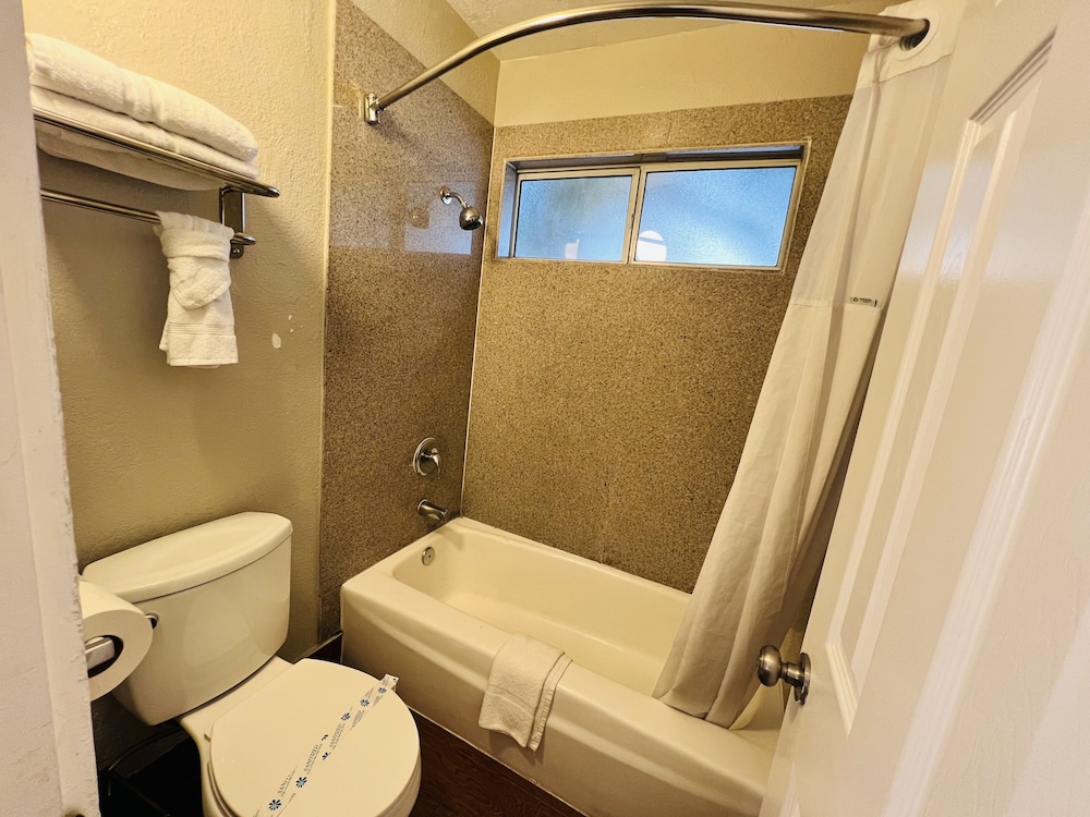 Casa Blanca Hotel and Suites Orange - photo 29