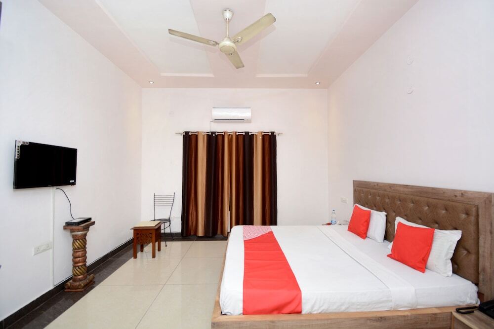 Hotel O DS Royal Guest House