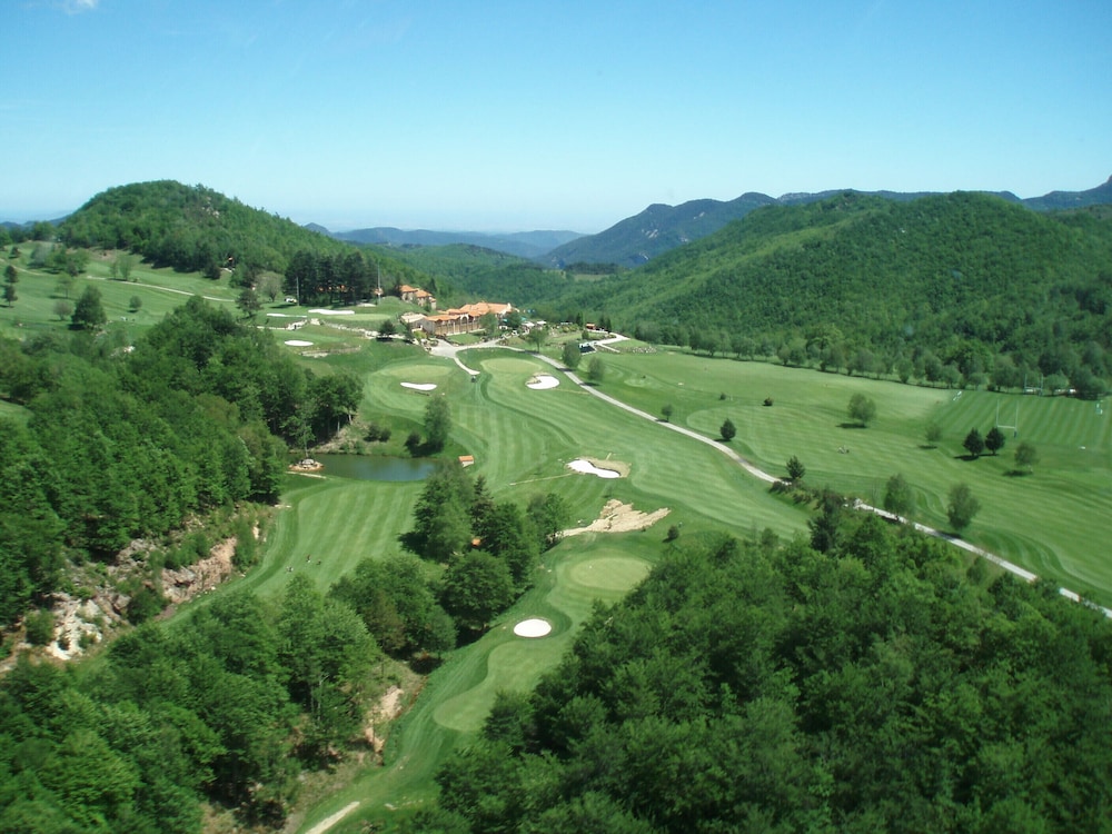 Domaine de Falgos Golf & Spa — hotel in Sant Llorenc De Cerdans