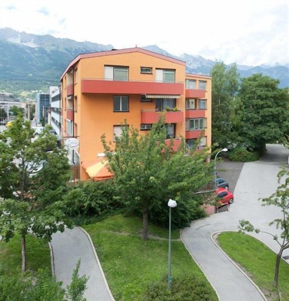 Hotel Zillertal in Innsbruck, Austria