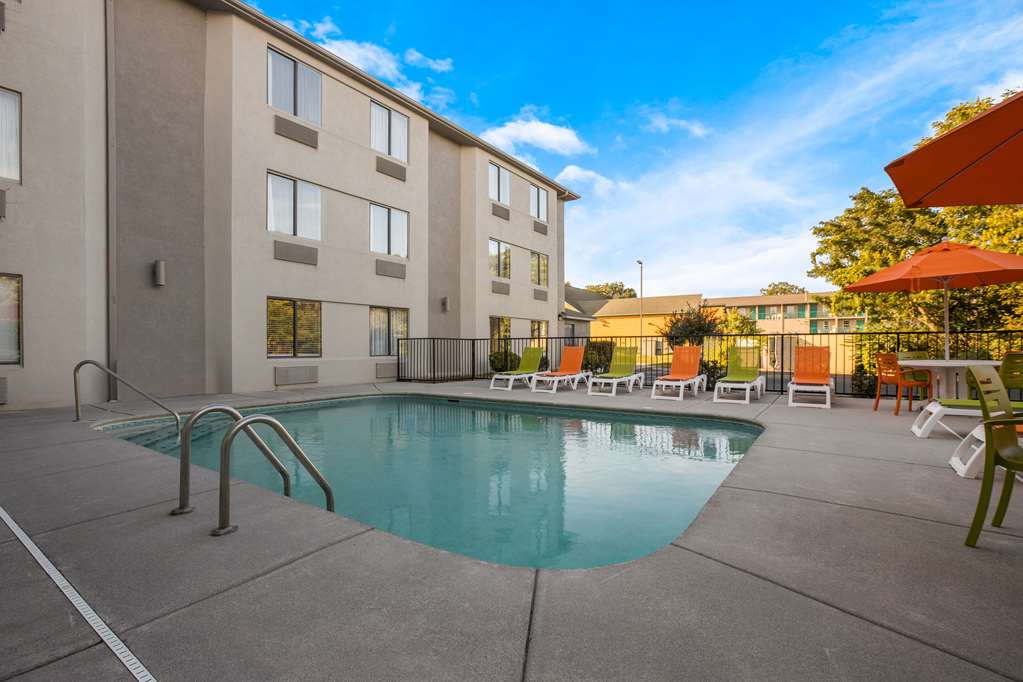 Clarion Pointe Sevierville Pigeon Forge - photo 34