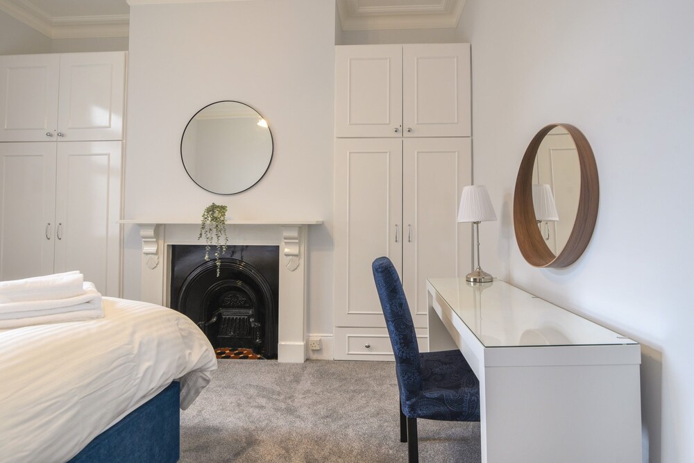 Flat 2 10 Seafield Road — Seaton — photo 4