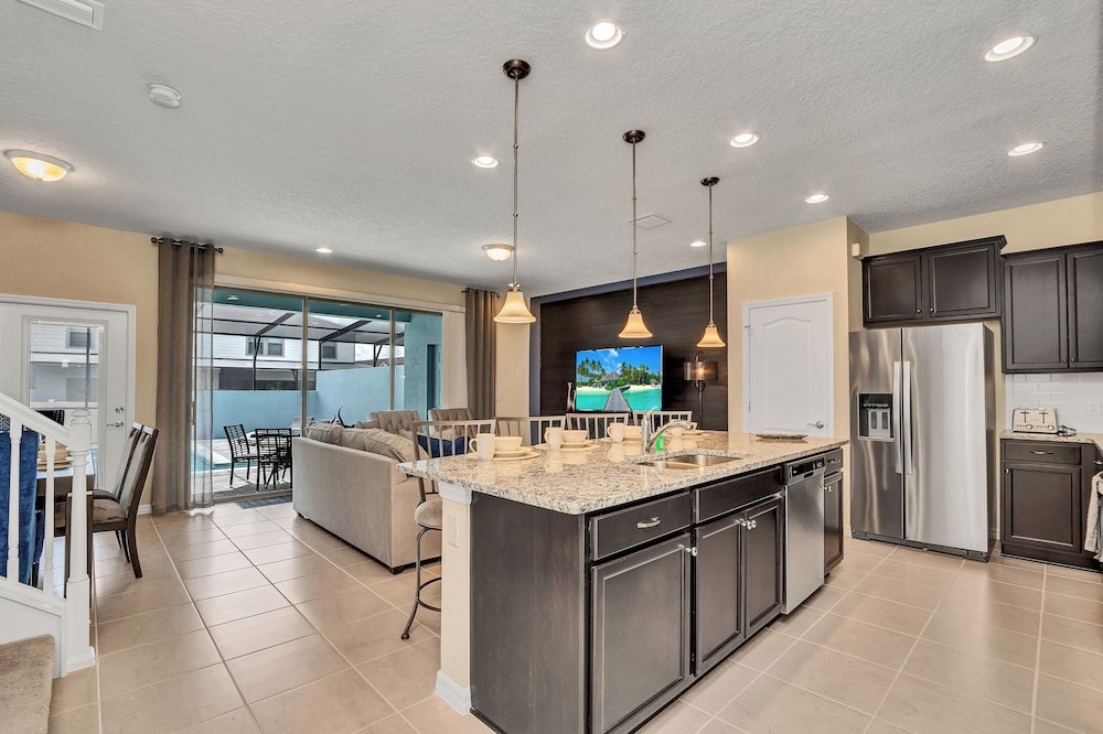 2407 Dubai Street - photo 13