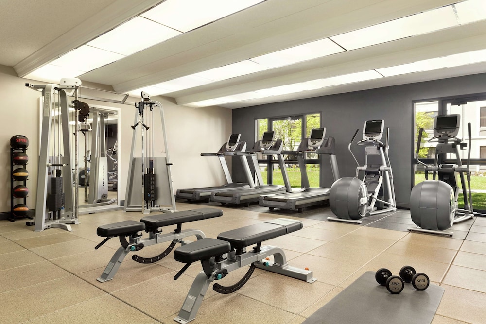 DoubleTree by Hilton Detroit Novi - photo 18