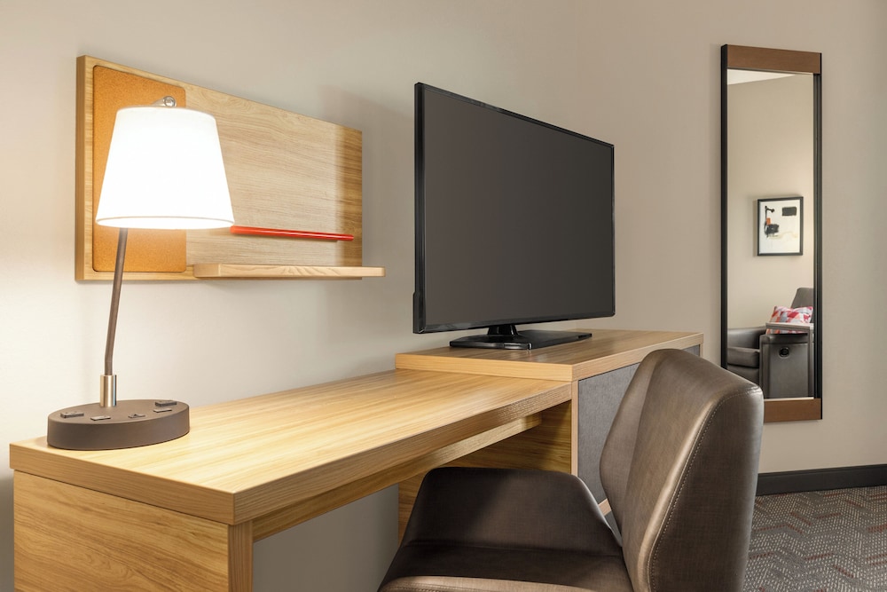 Candlewood Suites Mount Pleasant by IHG - photo 34