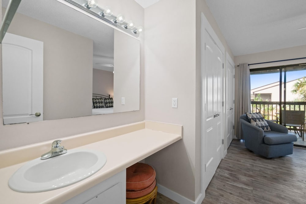 Portside Resort Pet Friendly Rentals by Panhandle Getaways - photo 93