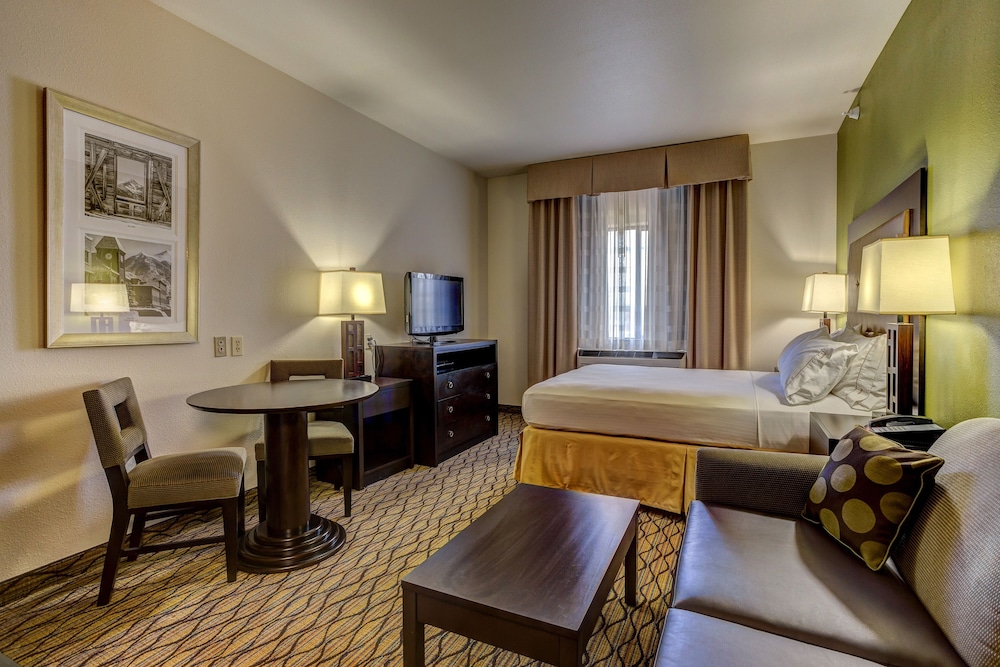 Holiday Inn Express & Suites Montrose Black Canyon Area by IHG - photo 15