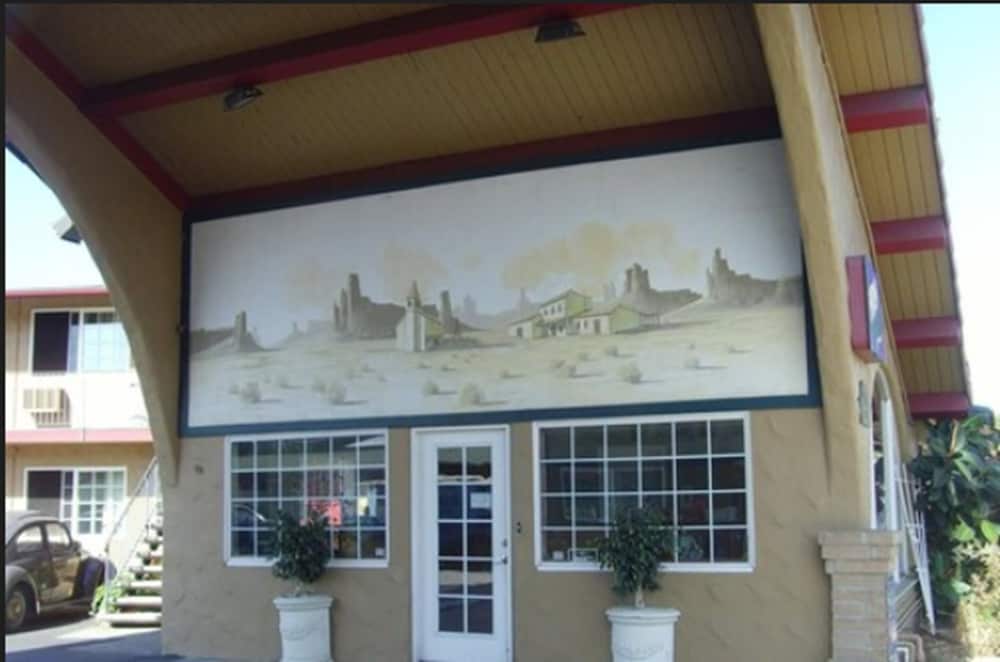 Stardust Inn - photo 53