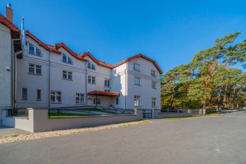 Nadmorski Dom Rekolekcyjny — hotel in Mrzezyno