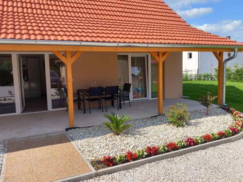 Apartment in Balatonlelle 45321 — 4-Star Luxury Hotel in Balatonlelle, Hungary