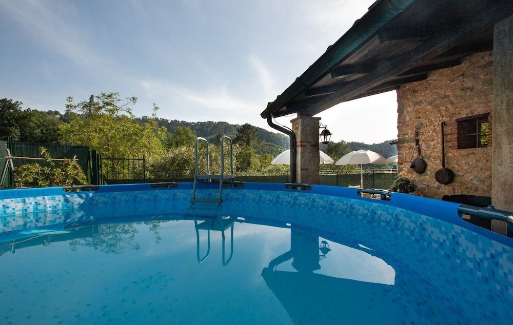 Casa Paola — 4-Star Luxury Hotel in Camaiore, Italy
